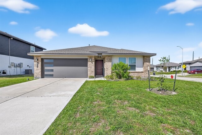 property at 827 Silver Kettle Dr