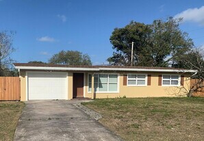 202 Bamboo Dr in Sanford, FL - Building Photo