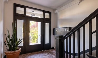 211 S Berendo St in Los Angeles, CA - Building Photo - Building Photo