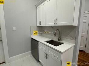 474 Commonwealth Ave, Unit 2 in Boston, MA - Building Photo - Building Photo