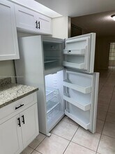 1000 SW 125th Ave in Pembroke Pines, FL - Building Photo - Building Photo