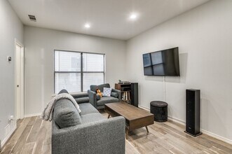 2728 Reagan St in Dallas, TX - Building Photo - Building Photo