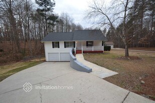 6312 Bent Oaks Ct in Flowery Branch, GA - Building Photo