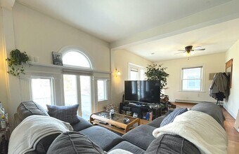 66 Englewood Ave in Brookline, MA - Building Photo - Building Photo