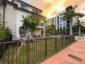 8364 NW 43rd St in Doral, FL - Building Photo - Building Photo