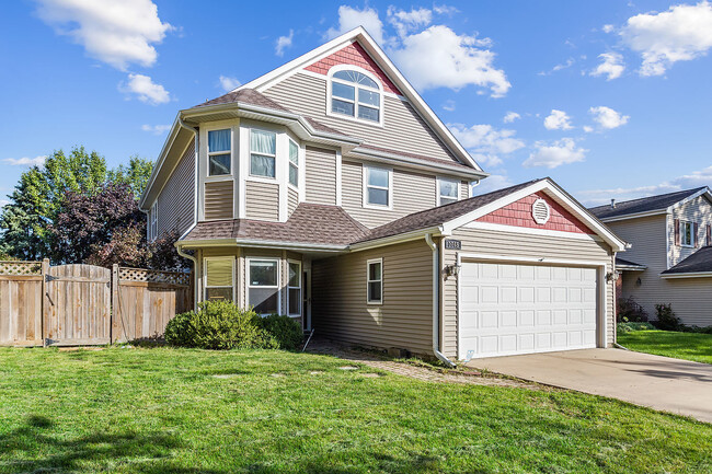 property at 1745 Paxton Dr