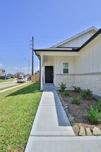 23539 Weir Box Rd in Hockley, TX - Building Photo - Building Photo