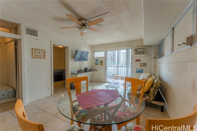 property at 2465 Kuhio Ave.