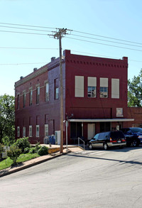 104 S Canadian Ave in Purcell, OK - Foto de edificio - Building Photo