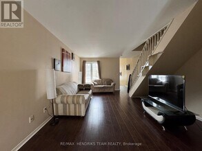 308 Oakdale Ave in St Catharines, ON - Building Photo - Building Photo