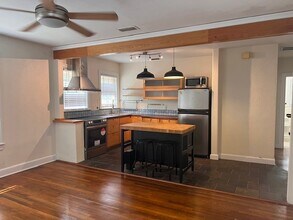 1569 Palm Ave, Unit 2 in Jacksonville, FL - Building Photo - Building Photo