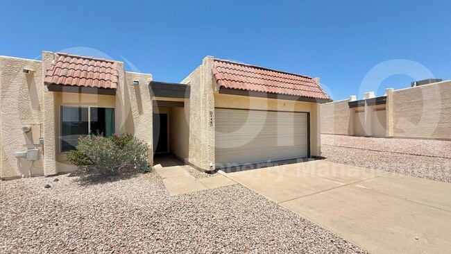 property at 7006 E Jensen St