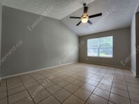 415 Reed Way photo'