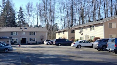 The Manor in Lake Stevens, WA - Foto de edificio - Interior Photo