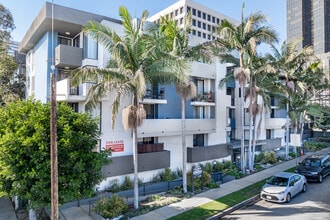 1223 Federal Ave in Los Angeles, CA - Building Photo - Building Photo