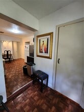 1030 NE 9th St in Gainesville, FL - Building Photo - Building Photo