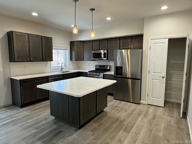 4 S Hls Wy in Wappingers Falls, NY - Building Photo - Building Photo