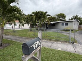 3125 NW 2nd St in Fort Lauderdale, FL - Building Photo