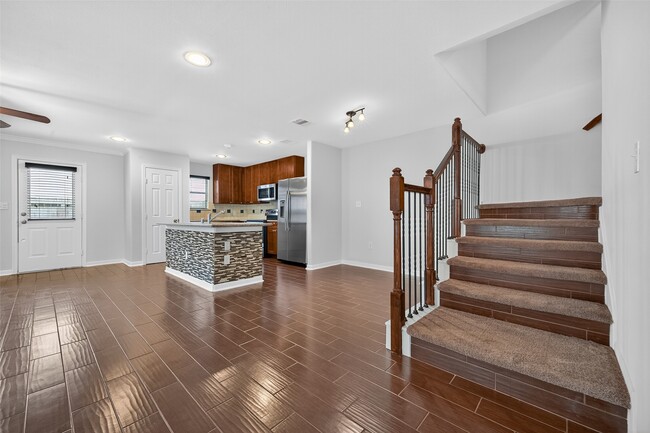 property at 6115 Shadow Isle Ln