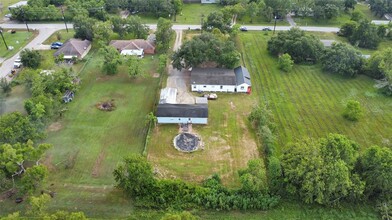 10520 Leedy Rd in Manvel, TX - Building Photo - Building Photo