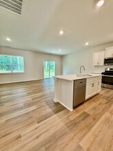 Room in House on Cramer Crk Dr in Gastonia, NC - Building Photo - Building Photo