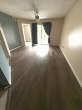 1940 Lake Atriums Cir in Orlando, FL - Foto de edificio - Building Photo