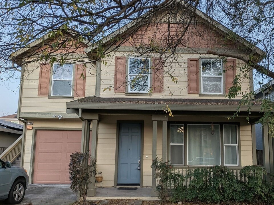 2224 Northview St in Santa Rosa, CA - Building Photo