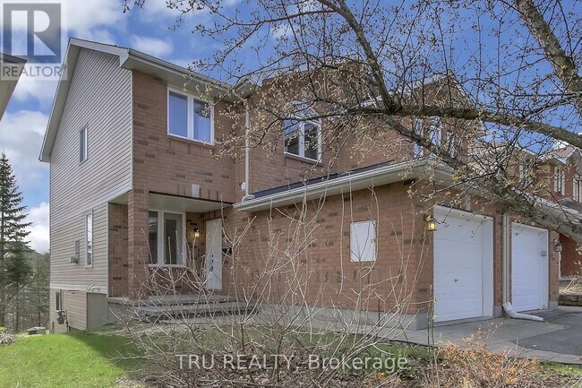 33 Highmont Ct in Ottawa, ON - Building Photo - Building Photo