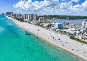 320 S Surf Rd, Unit 704 in Hollywood, FL - Building Photo