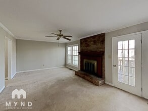727 Twin Brooks Ct in Marietta, GA - Building Photo - Building Photo