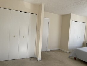 12132 Captiva Ct in Reston, VA - Building Photo - Building Photo