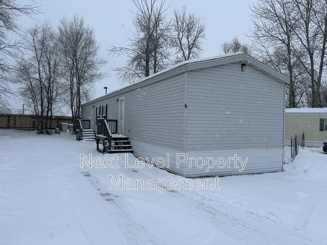 2115 2nd Ave E in Kalispell, MT - Building Photo - Building Photo