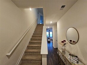 3433 Hawthorn Farm Blvd in Loganville, GA - Foto de edificio - Building Photo