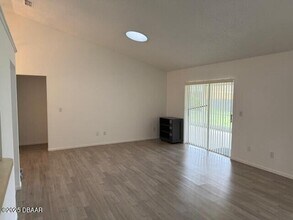 5922 Phyllis Lou Cir in Port Orange, FL - Building Photo - Building Photo