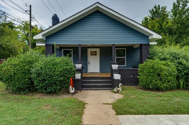 property at 2001 Camden St