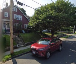 35 Winslow Rd, Unit 1 in Belmont, MA - Building Photo