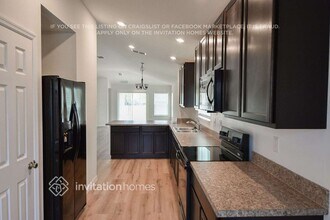 5450 NW Pine Trail Cir in Port St. Lucie, FL - Building Photo - Building Photo