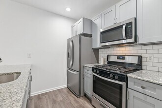 2227 E Cumberland St in Philadelphia, PA - Building Photo - Building Photo