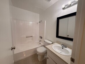 827 S Wilton Pl in Los Angeles, CA - Building Photo - Building Photo