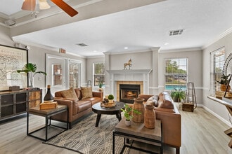 The Heights on Oak in Springdale, AR - Foto de edificio - Building Photo