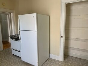 2535 Summit Street, Unit upper Unit in Columbus, OH - Foto de edificio - Building Photo