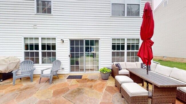 100 Pinyon Pines in Yorktown, VA - Building Photo - Building Photo