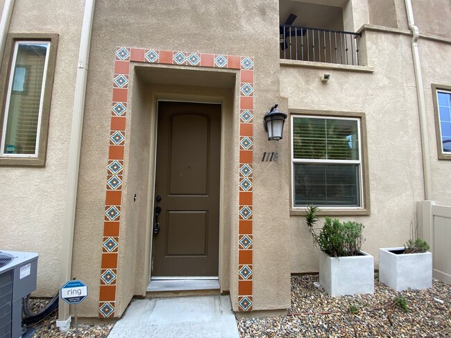 1118 Via Lucero in Oceanside, CA - Building Photo - Building Photo