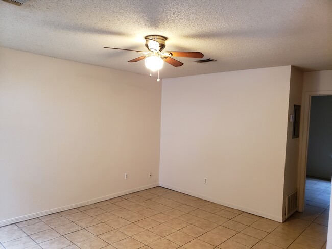 6160 Wooded Way, Unit 6160 A in Milton, FL - Building Photo - Building Photo