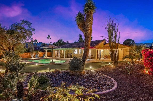 43622 Warner Trail in Palm Desert, CA - Foto de edificio - Building Photo