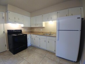 1041 Utah St NE in Albuquerque, NM - Building Photo - Building Photo