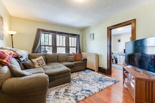 1160 Raymond Ave in St. Paul, MN - Building Photo