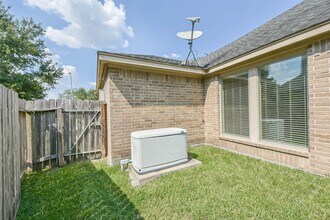 13010 Gentle Water Dr in Houston, TX - Building Photo - Building Photo