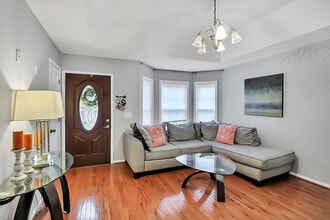 151 Renaissance Way in Columbia, SC - Building Photo - Building Photo