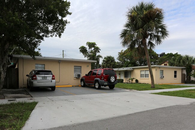 1204 Worthington St in West Palm Beach, FL - Building Photo - Building Photo